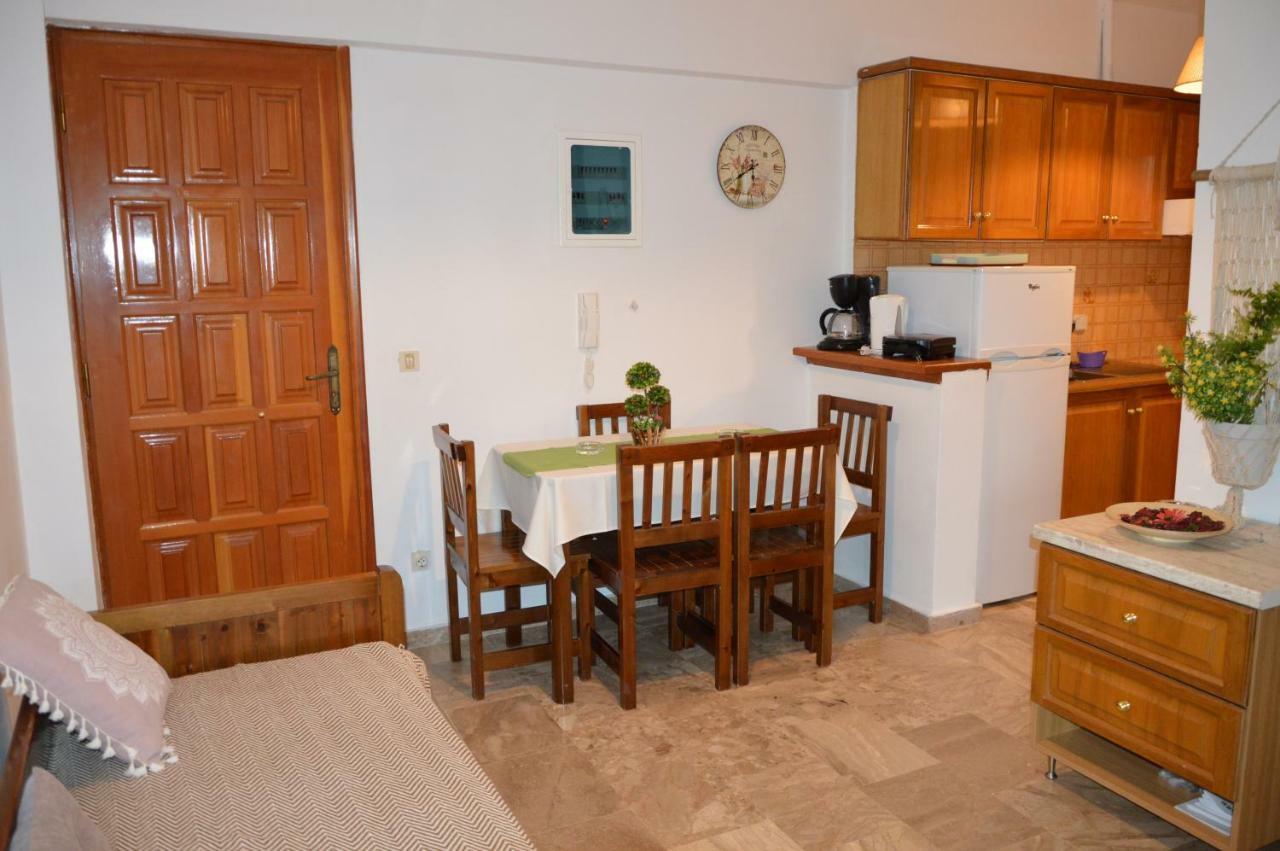 Maria Parameriti Apartments Πόρος Εξωτερικό φωτογραφία